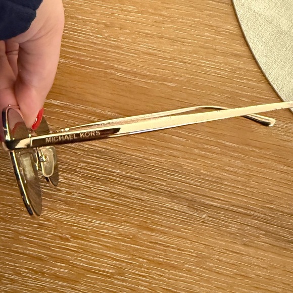 Michael Kors Aviator Sunglasses- Lon MK 1021 (rose gold) - Picture 5 of 10